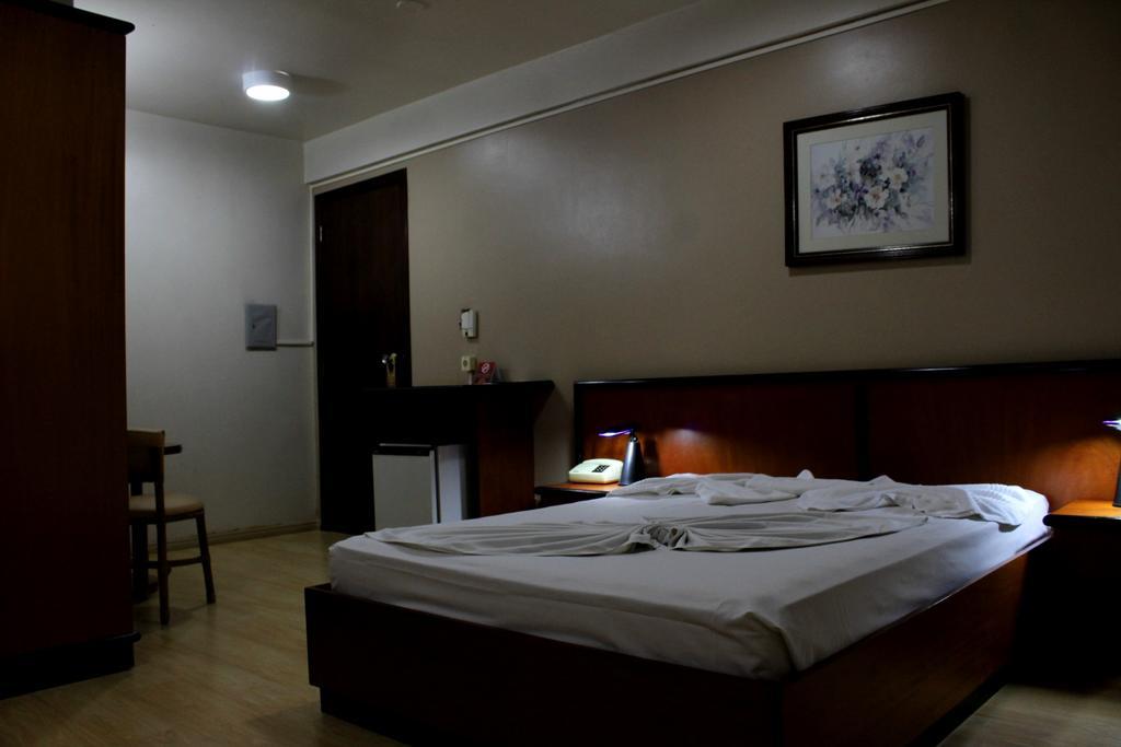 Geneviee Palace Hotel Ponta Grossa  Exterior photo